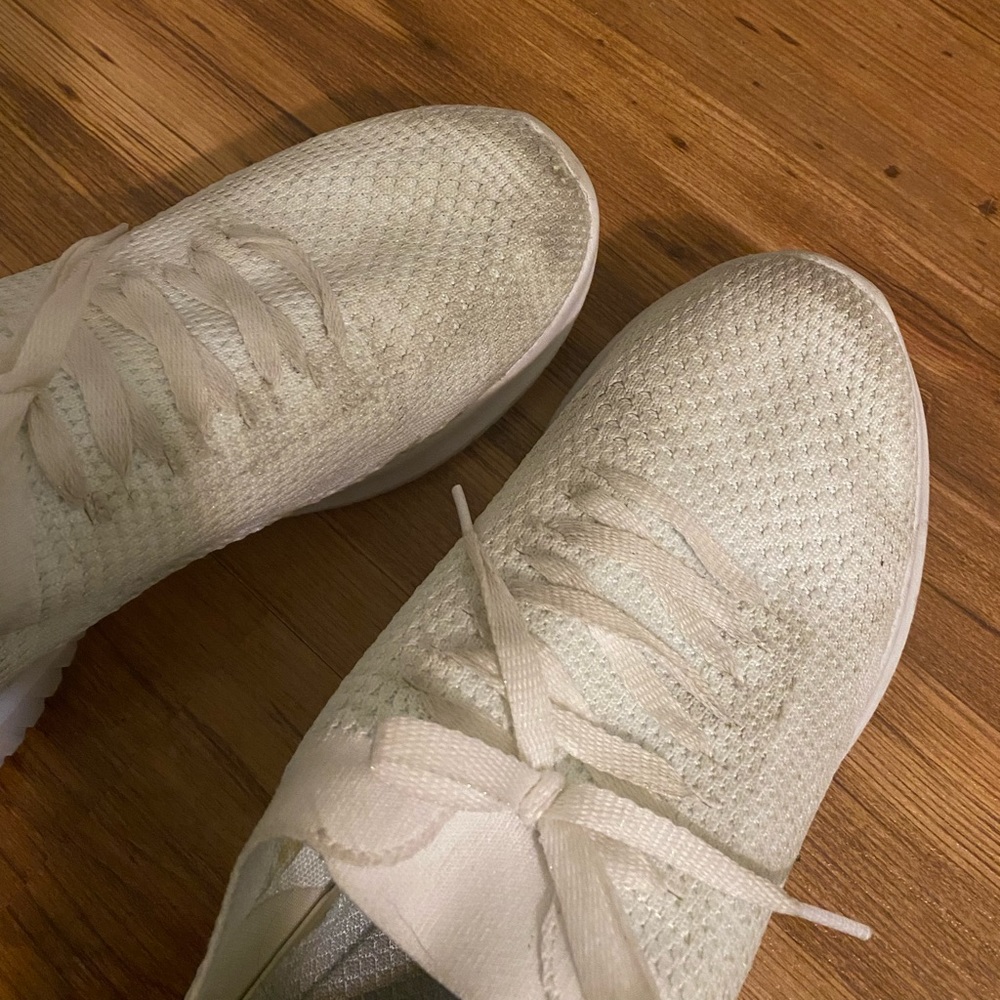 Skechers Sneakers - Picture 8 of 11